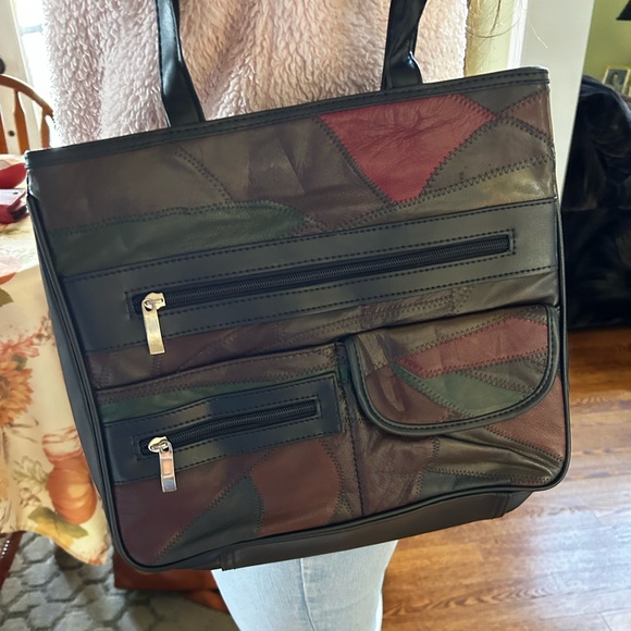 Large multi-coloured purse - Picture 3 of 4